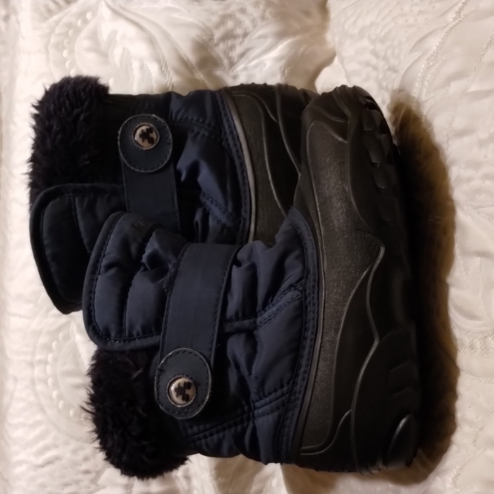 Navy and Black Snow Or Winter Boots, They Can Be For Boys Or Girls.